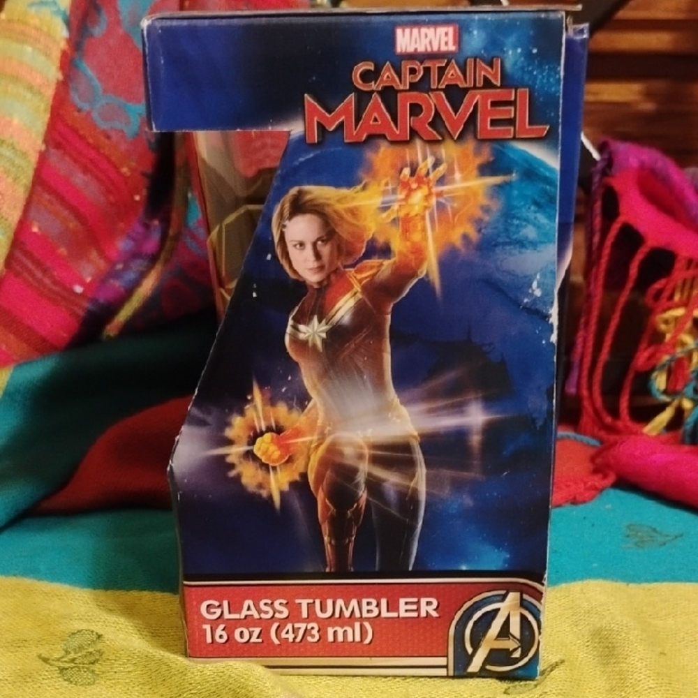 Marvel Captain Marvel Glass Tumbler with Star Design - Picture 4 of 5